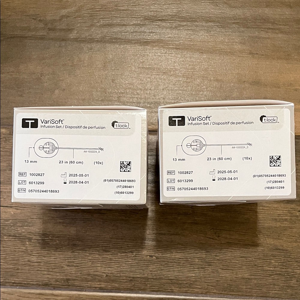 VariSoft Infusion Set  2 boxes - Picture 2 of 3
